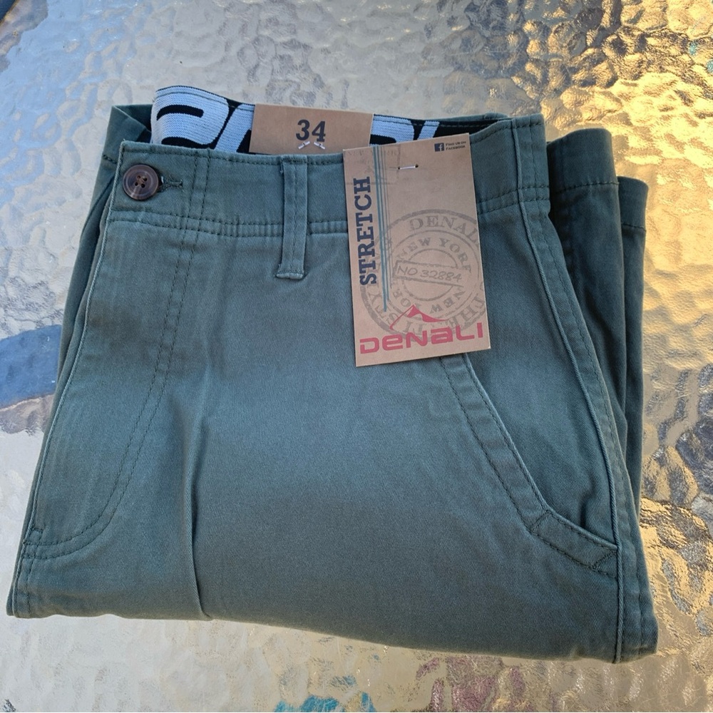 Denali NEW me s cargo stretch shorts Sz 34 green